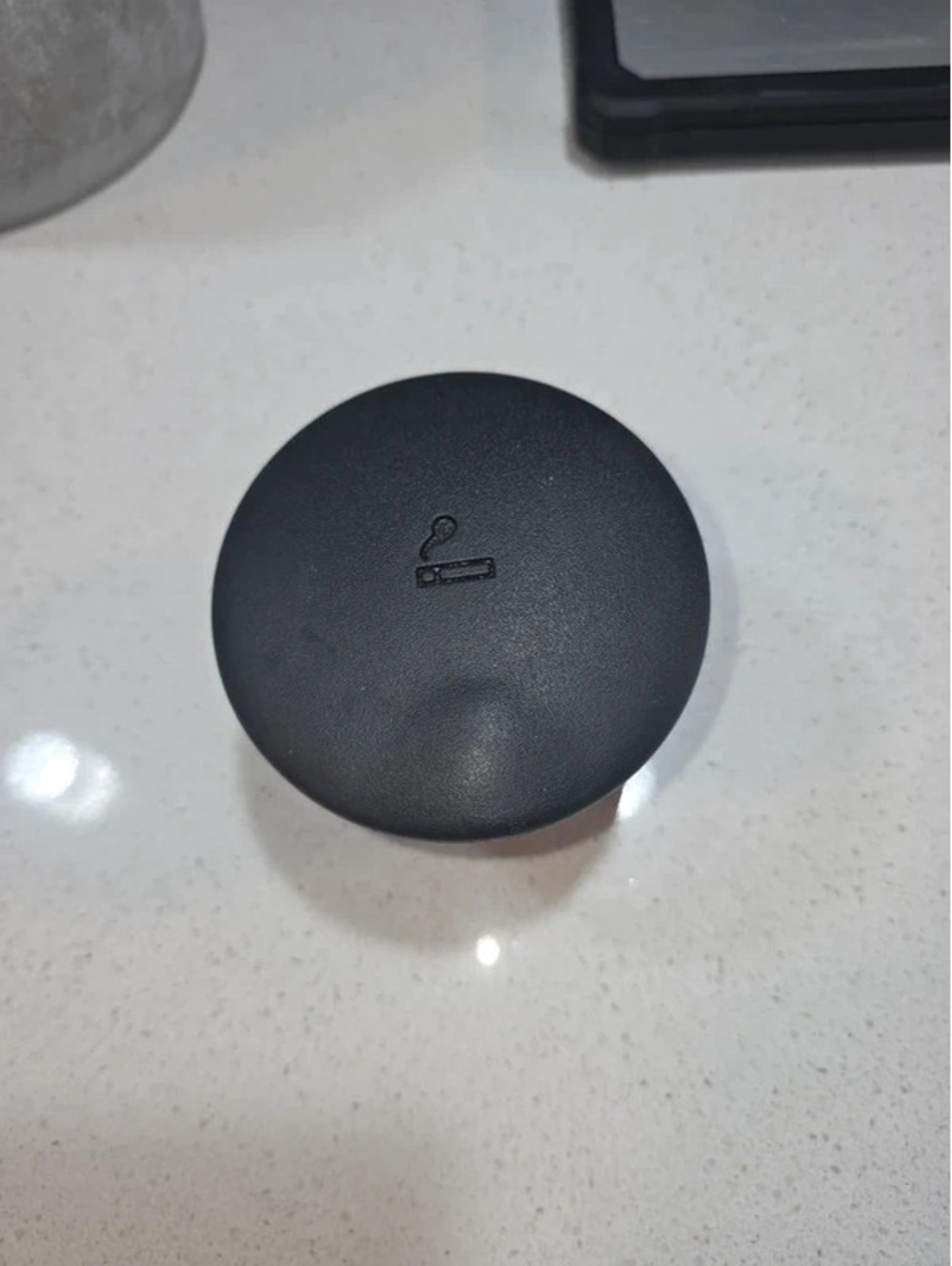 Black Plastic Car Ashtray with Lid